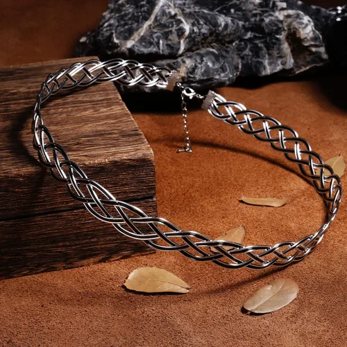Vista 4 de Coteeza Fairy Circlet Medieval Crown Handmade Viking Braided Headpiece Celtic Headband Tiara Silver and Black Renaissance Cosplay fashion Hair
