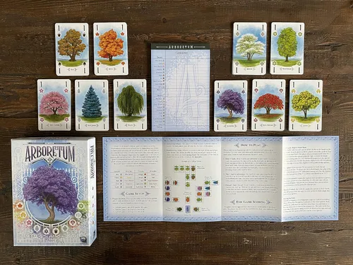 Vista 6 de Renegade Game Studios Juego de cartas de estrategia Arboretum que desafía a 2-4 jugadores de 8 años en adelante a crear el jardín más hermoso