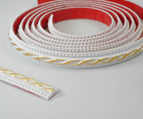 Vista 6 de Colamo Tira de calafateo blanca cromada de 16.4 pies para bordes, cuerpo lateral, molduras adhesivas flexibles y adornos para pared, espejo, techo