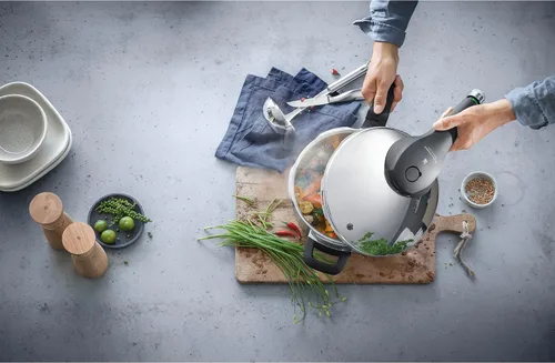 Vista 19 de WMF Perfect Premium - Olla a presión todo en uno de acero inoxidable pulido, 2 niveles de cocción, perilla giratoria todo en uno, apta
