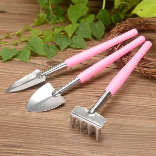 Vista 3 de jojofuny Práctica mini herramienta de jardín, mango de plástico antideslizante rosa con pala de hierro y rastrillo para plantar macetas
