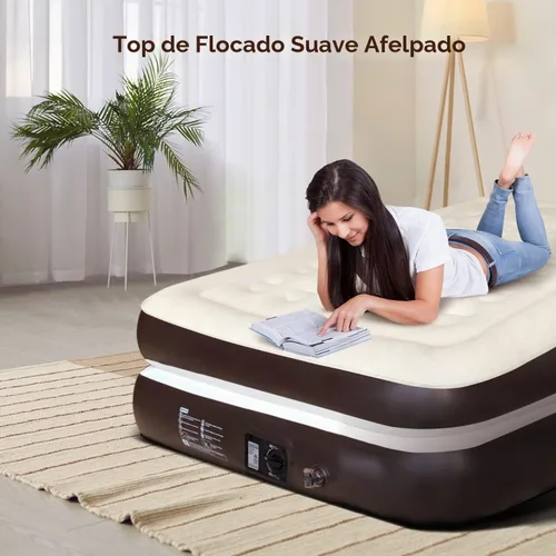 Vista 2 de Ciays Colchón de aire con bomba incorporada, colchón inflable con bolsa de transporte para el hogar y campamento, cama inflable de aire para Marrón
