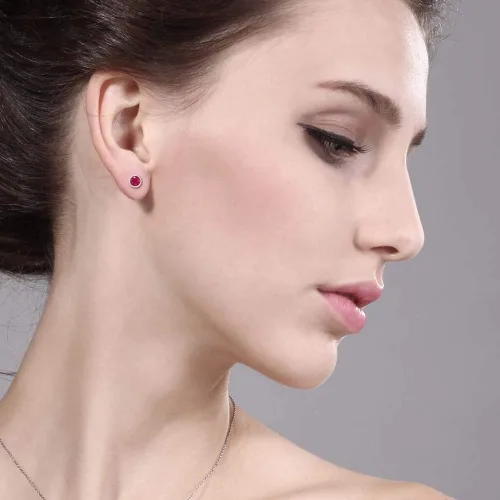 Vista 3 de Gem Stone King Aretes redondos de oro blanco de 14 quilates con piedra natal de 0.157 in Aretes de oro blanco para mujer