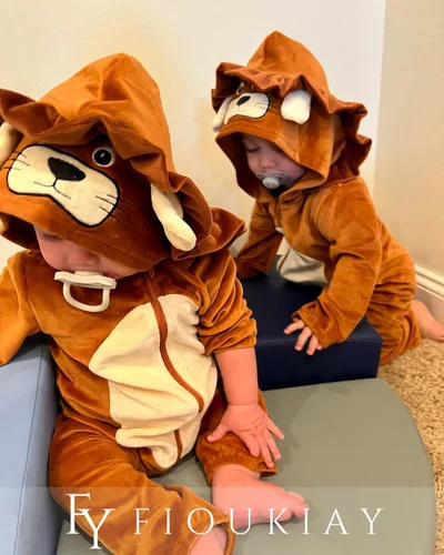 Vista 4 de fioukiay Mameluco de animal para bebé niño y niña, ropa de una pieza con capucha para otoño e invierno