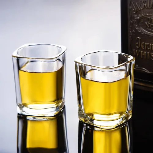 Vista 3 de PARACITY Juego de 2, vasos de chupito geniales con base pesada, vasos pequeños líquidos para café expreso, whisky, vodka, regalo para hombres, 2