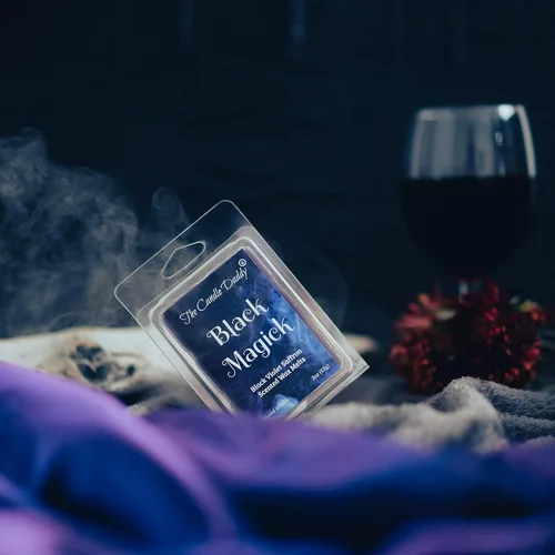 Vista 2 de The Candle Daddy Black Magick - Cera perfumada de azafrán negro violeta - 1 paquete - 2 onzas - 6 cubos