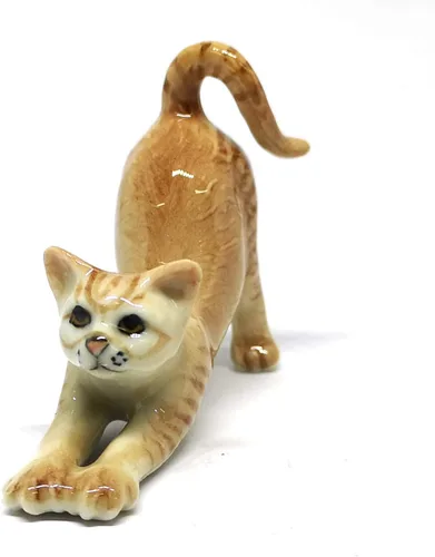 Vista 7 de Figura coleccionable en miniatura de cerámica marrón lindo gato estatuilla casa de muñecas hecha a mano