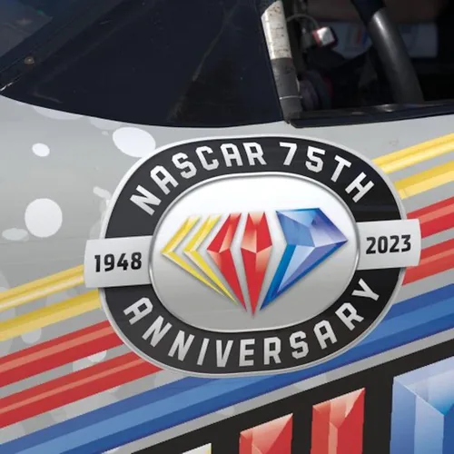 Vista 7 de NASCAR 75th Anniversary - Ambientadores colgantes para automóvil, edición limitada, aroma Moonshine Frost (paquete de 3), eliminador de olores