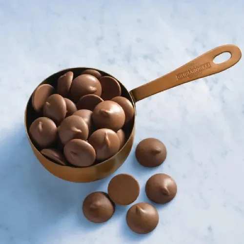 Vista 8 de DASHER'S SPICE & BEANS Callebaut C823 Bloque de chocolate con leche, 11.02 libras (5kg) - 31.7% sólidos de cacao