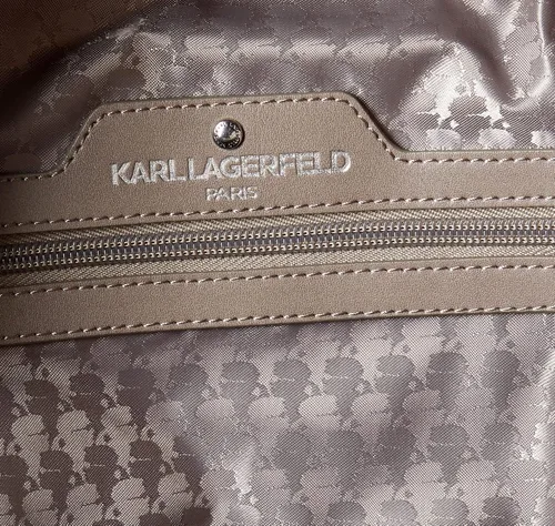 Vista 4 de Karl Lagerfeld Paris Amour Small Backpack