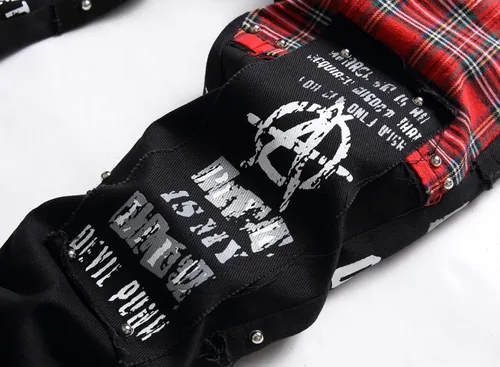 Vista 4 de Jeans ajustados con estampado de calavera y letras para hombre
