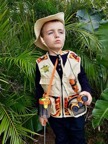 Vista 6 de Safari Kidz Outdoor Explorer Kit Conjunto de chaleco y sombrero de camuflaje naranja y rosa, aventuras de la naturaleza en el patio trasero