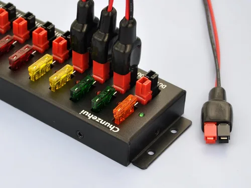 Vista 5 de F-1005 9 puertos 40A conector divisor de potencia Distribuidor Fuente Strip, 1 Entrada y 8 Salida.