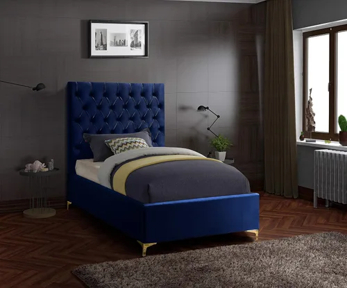 Vista 13 de Meridian Furniture Colección moderna Cruz Cama tapizada de terciopelo contemporánea con acolchonamiento de botones profundos y juegos completos