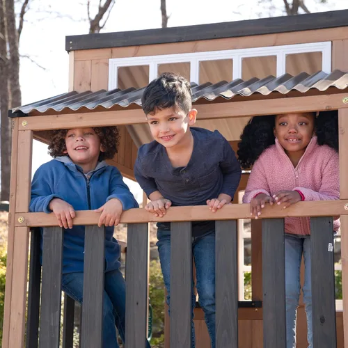 Vista 7 de KidKraft Cliffbrook - Casa de juegos de madera para exteriores de dos pisos con tobogán