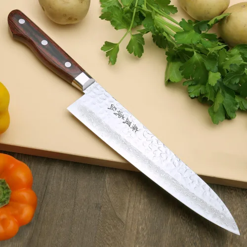 Vista 6 de Yoshihiro VG10 Cuchillo de chef japonés Gyuto de Damasco martillado de 16 capas (7'' (180mm))