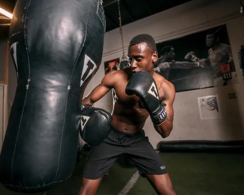 Vista 2 de Título Boxeo Guantes de entrenamiento de encaje de cuero mexicano Quatro