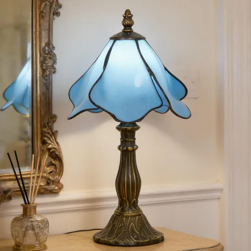 Vista 7 de Lámpara Tiffany Pequeña Mini Lámpara de Mesa de Vidrio Teñido Lámpara de Acento de Mesita de Noche Memoria Simpatía 8X14.5 Pulgadas (Azul)