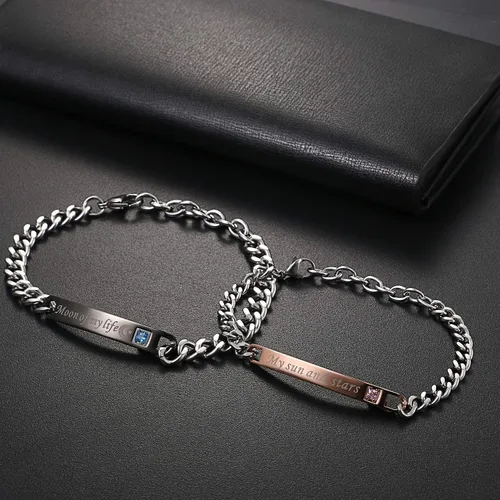 Vista 6 de OIDEA 2pcs Stainless Steel Cubic Zirconia His Queen Her King Bracelets,Romantic Keep Me in Your Heart,CZ Love Charm Bangle Braclets for Valentines