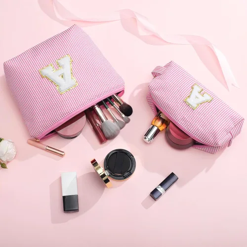 Vista 110 de YOOLIFE Regalos del Día de la Madre para Mujeres, Bolsa de Maquillaje con Iniciales, Bolsa de Maquillaje para Viaje, Bolsa de Maquillaje Negro