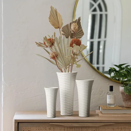 Vista 3 de ComSaf - Jarrones blancos para decoración de cerámica, juego de 3, jarrones de porcelana únicos para decoración del hogar, jarrones estilo ratán