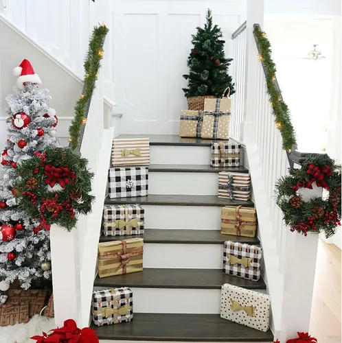 Vista 3 de FUNPENY Guirnalda decorativa de Navidad, guirnalda de Navidad artificial preiluminada de 15 pies con 50 luces LED, funciona con pilas, decoración