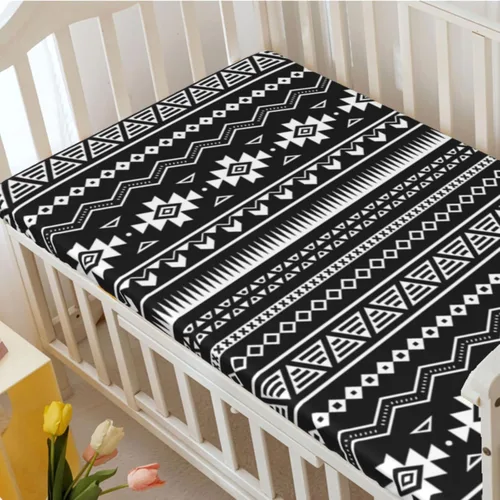 Vista 3 de Sábanas bajeras ajustables para cuna pequeña con temática azteca, sábana portátil para cuna para niño o niña, 24 x 38 pulgadas, color blanco y negro