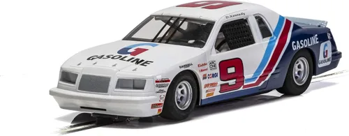 Vista 3 de Scalextric Ford Thunderbird 'Cheers' #2 1:32 Slot Race Car C4067, rojo/blanco