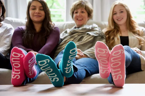 Vista 6 de notes to self - Calcetines I am Strong - Calcetines inspiradores para mujeres y hombres
