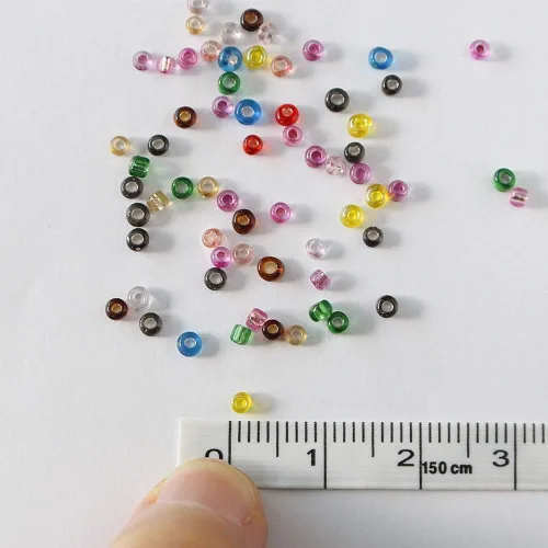 Vista 5 de Aproximadamente 7200 cuentas pequeñas de cristal de 0.079 pulgadas para hacer joyas de bricolaje, total de 12