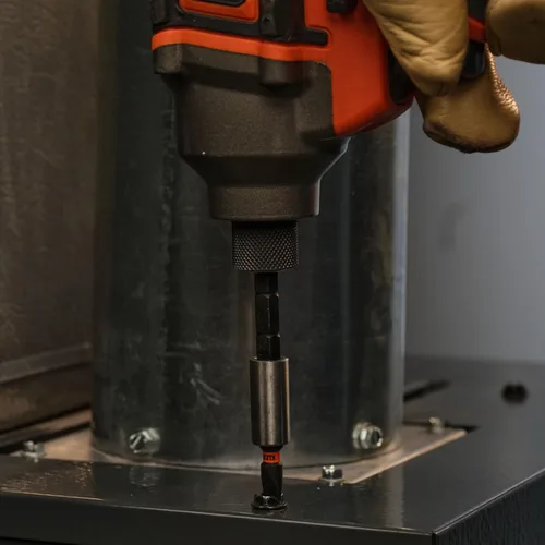 Vista 9 de Klein Tools 32308 Destornillador de Stubby Multi-bit, Herramienta magnética ajustable con 8 en 1 de impacto con Phillips, ranurado, cuadrado