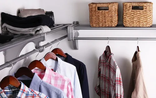 Vista 12 de EZ Shelf - Organizador de armario para caminar, paquete de 5, estantes de armario con barra para colgar (cada uno de 40.5 a 73 pulgadas) - Ampliable
