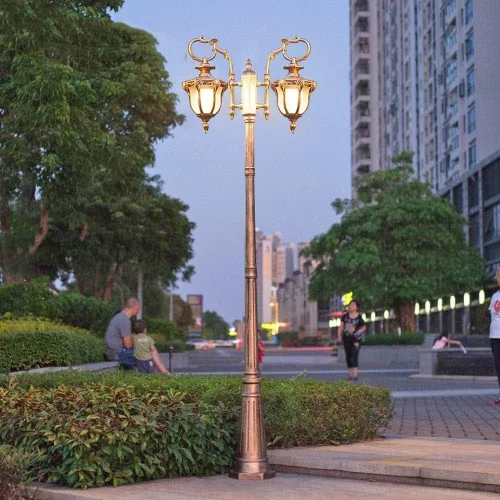 Vista 4 de Vintage 1.85m2.1m2.35m2.65m2.95m3.2m Decking Patio Post Lighting Highlight Outdoor Waterproof Courtyard Lamp Anti-Rust Die-cast Aluminum Post Pole