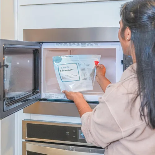 Vista 6 de Ameda CleanEase - Bolsas esterilizadoras de vapor para microondas para biberones y piezas de extractor de leche, esterilizador para microondas