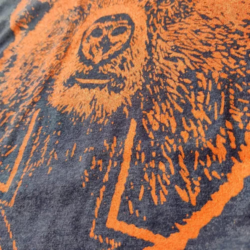 Vista 3 de Camiseta estampada a mano con diseño de oso