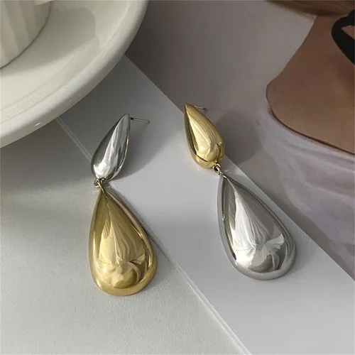 Vista 2 de ASHMIT - Aretes colgantes de gota de agua de aleación dorada, aretes asimétricos a juego de oro y plata, aretes grandes de lágrima para mujeres
