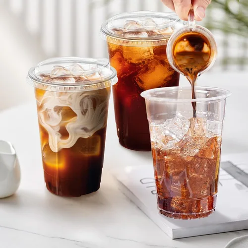 Vista 5 de Clawsoff Paquete de 100 vasos de plástico transparente de 20 onzas con tapas, tazas de café helado resistentes con tapas para sorbos, vasos