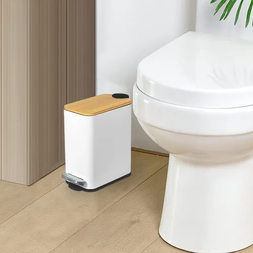 Vista 7 de SIDIANBAN Basurero de baño con tapa de bambú, cierre suave y pedal de pie, pequeño cubo de basura rectangular delgado con papelera