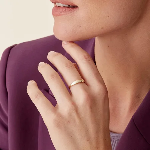 Vista 2 de PAVOI 14K Gold Plated Chunky Signet Ring for Women Women's Stackable Bands