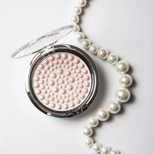 Vista 4 de Polvo Physicians Formula Mineral Glow Pearls Powder Palette, 28 oz. Perla translúcida