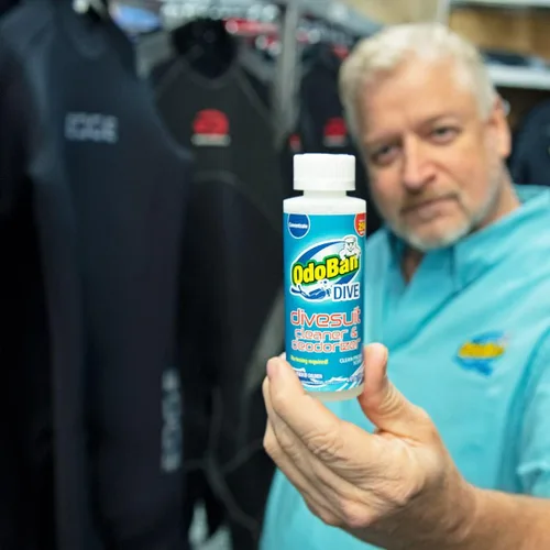 Vista 6 de OdoBan Dive Concentrado Limpiador para Traje de Neopreno Sin Enjuague, Paquete de 4, 113 g Cada Uno