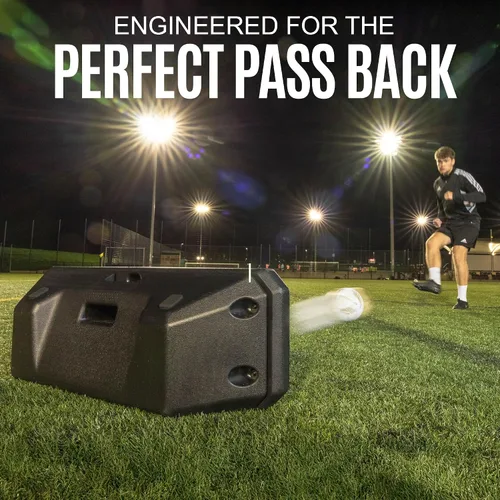 Vista 2 de QUICKPLAY Replay Boombox Tabla de Rebote de Fútbol - Rebotador Portátil de Doble Superficie con Ángulo Ajustable - Equipo de Entrenamiento de Fútbol