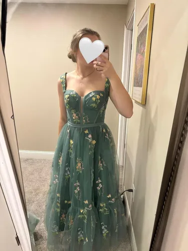 Vista 2 de Basgute Vestidos de graduación de mujer con flores bordadas en tul, longitud al tobillo, corsé, acampanados, de hadas, vestido formal de noche
