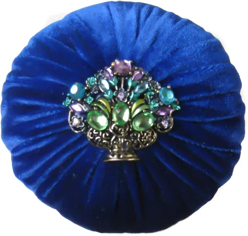 Vista 6 de Cojín abrasivo de terciopelo azul aguamarina de 4 pulgadas para coser, 1 libra de polvo esmeril, hecho a mano en Estados Unidos