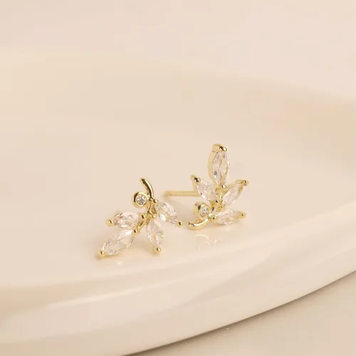 Vista 4 de Sonateomber Aretes grandes de oro para mujer, diseño de perlas gruesas y modernas, circonita cúbica, boda, novia, graduación, vacaciones, joyería