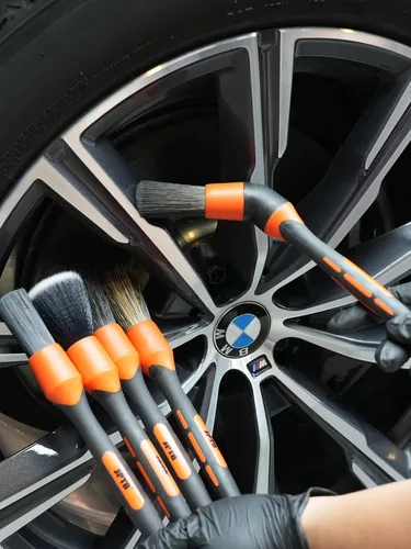 Vista 7 de SPTA juego de cepillos para detalle de coche, pack de 5 cepillos suaves de pelo de jabalí con codo para limpieza automotriz elegante de superficies