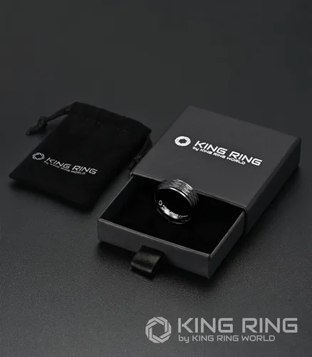 Vista 5 de King Ring Anillos martillados de 0.315 in Anillos de acero inoxidable extra pulido para hombre Diseñado en Estados Unidos