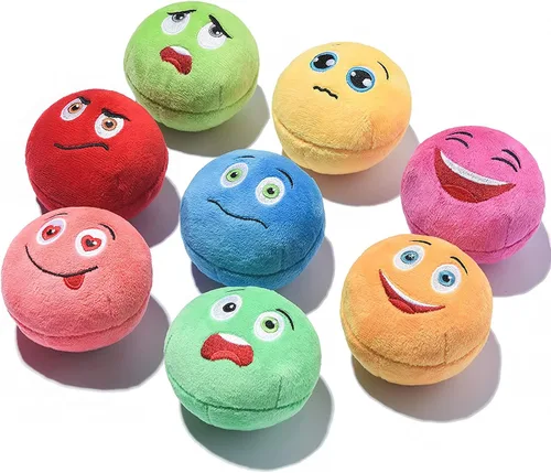 Vista 8 de SCHITEC Juguetes chirriantes para perros, [6 unidades] Pelotas de felpa suaves con chirriantes, juego interactivo para cachorros y mascotas pequeñas