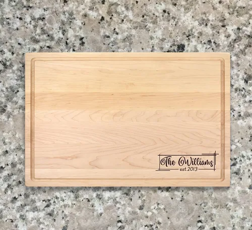 Vista 7 de Tabla de cortar personalizada Regalo de boda para pareja Tablas de cortar personalizadas Mr & Mrs Madera Grabada