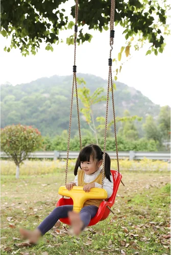 Vista 2 de Asiento de columpio de plástico rojo para bebés y niños pequeños con columpios de cuerdas colgantes